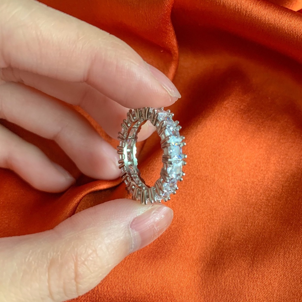 Silver crystal ring - Picture 3 of 5